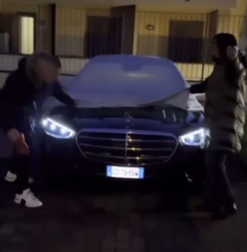 Rey Manaj gifted his parents a car for all they did for him